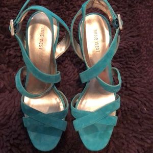 Fantastic!!!turquoise leather strappy sandal heels